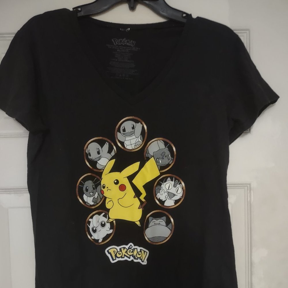 Black POKEMON  t-shirt - PEKACHU - Junior's size XL (15-17) - EUC
